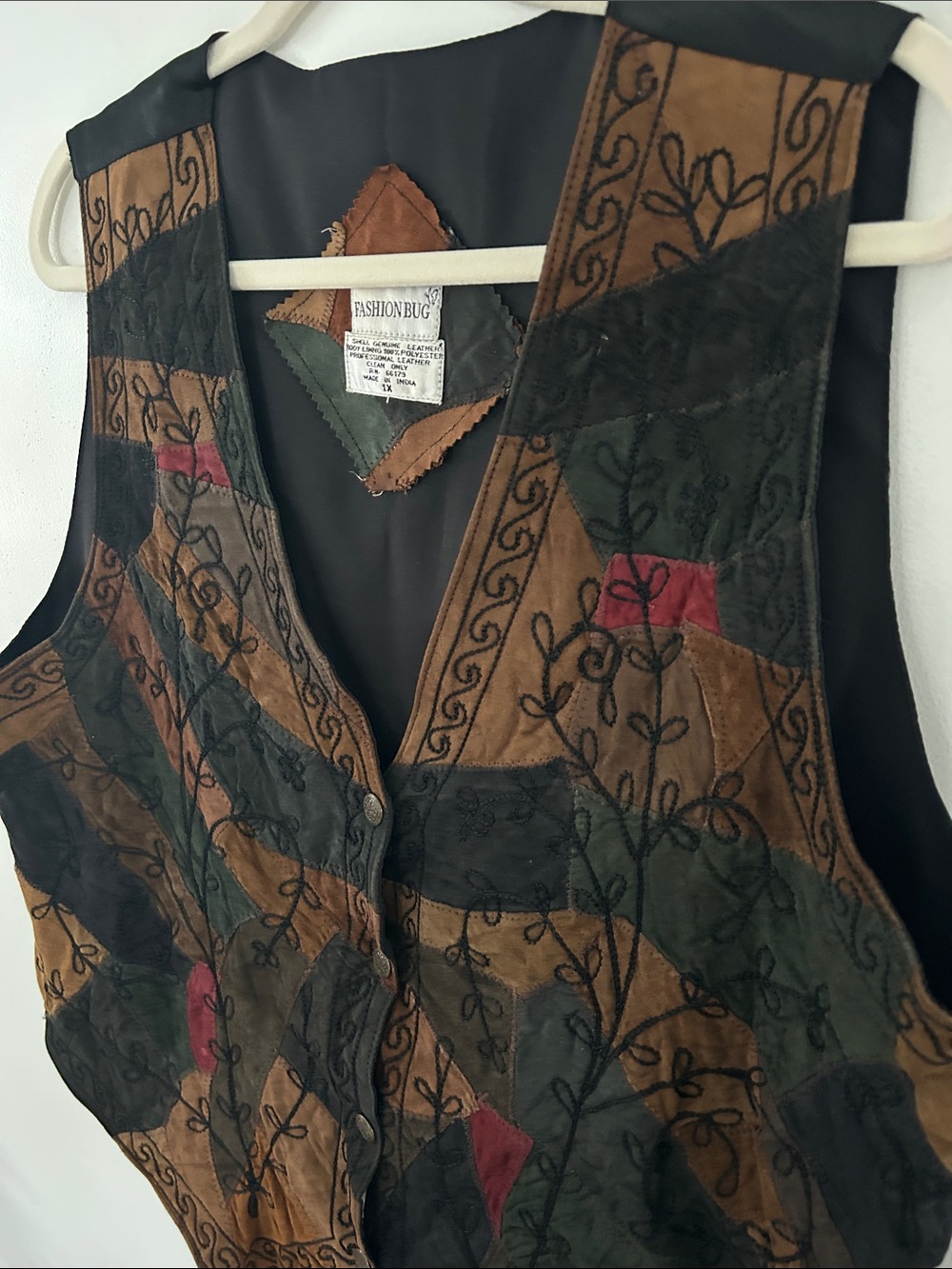 VTG Fashion Bug Patchwork Leather Vest Embroidered Floral Eclectic Grandma Y2K - Picture 12 of 14